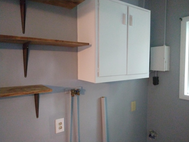 1830 Ferry St, Niles, MI 49120 - view of laundry room