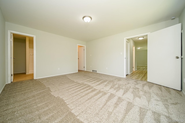 4865 Huston Dr, Lake Orion, MI 48359 - carpeted empty room with baseboards