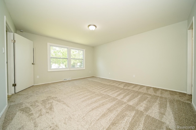 4865 Huston Dr, Lake Orion, MI 48359 - unfurnished room featuring carpet floors and baseboards