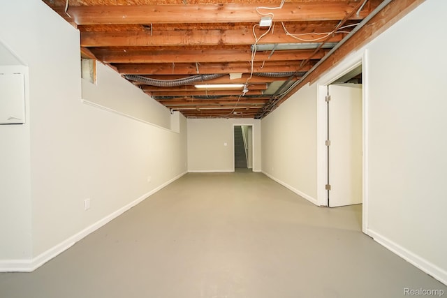 4865 Huston Dr, Lake Orion, MI 48359 - finished below grade area with baseboards