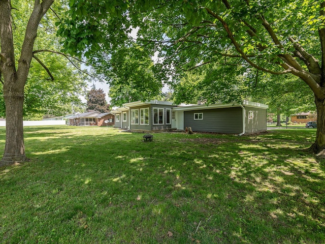 219 Park St, Tecumseh, MI 49286 - view of grassy yard