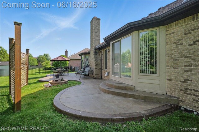 50064 Josephine Dr, Macomb, MI 48044 - view of yard with a patio