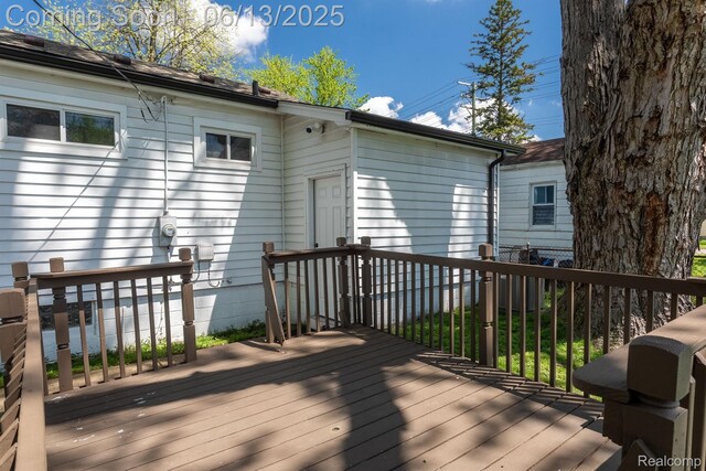 1904 Academy St, Ferndale, MI 48220 - view of wooden terrace