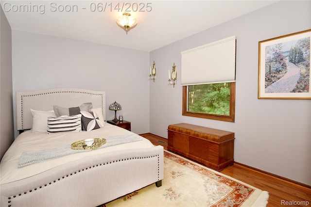 36780 Chesapeake Rd, Farmington Hills, MI 48335 - bedroom featuring wood finished floors and baseboards