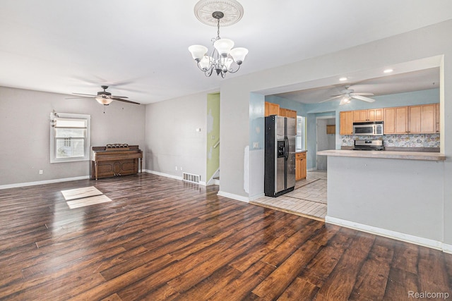 92 Gallup St, Mount Clemens, MI 48043 - unfurnished living room with a ceiling fan, plenty of natural light, light wood-style floors, and recessed lighting