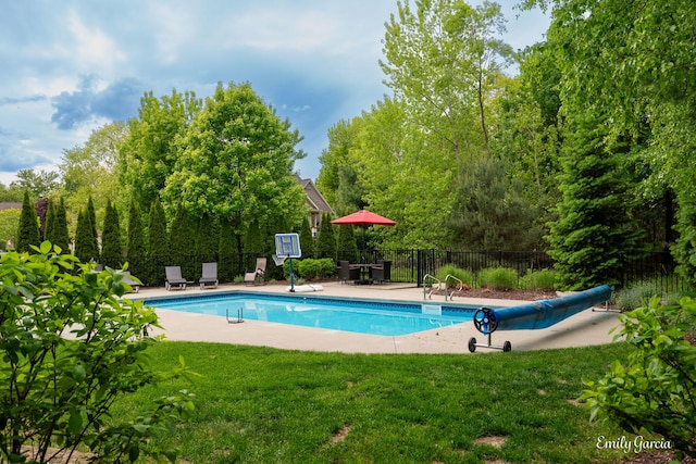 14921 Creek Edge Dr, Holland, MI 49424 - view of swimming pool