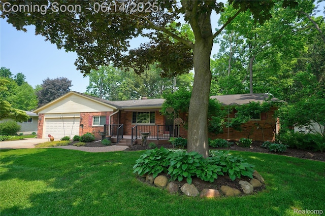 5614 Warbler Dr, Clarkston, MI 48346 - single story home featuring brick siding, an attached garage, a front yard, concrete driveway, and a porch