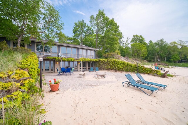 3524 Lakeshore Rd, Manistee, MI 49660 - surrounding community with a patio