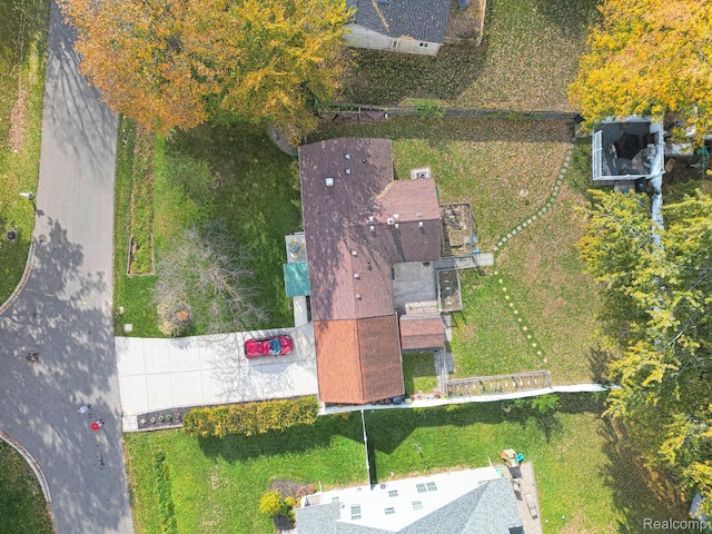 33566 Rhonswood St, Farmington Hills, MI 48335 - drone / aerial view