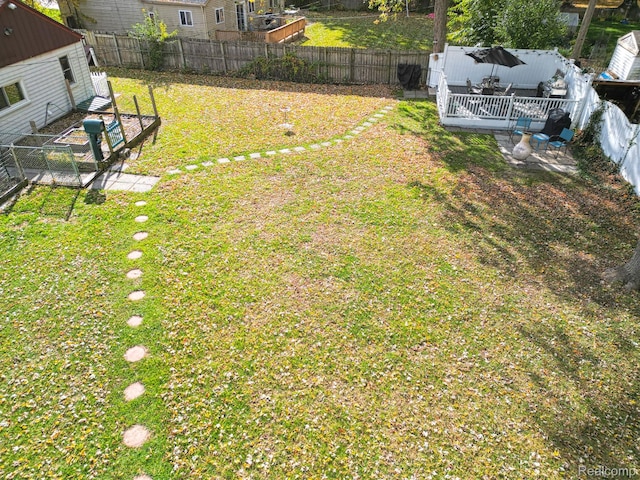 33566 Rhonswood St, Farmington Hills, MI 48335 - view of fenced backyard
