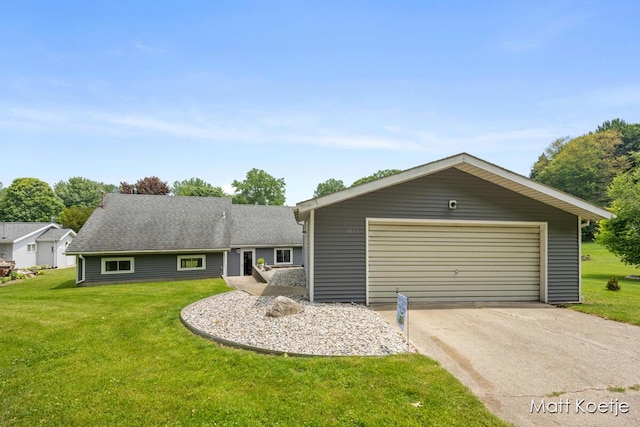4410 Delaware Rd, Fremont, MI 49412 - single story home with a front yard