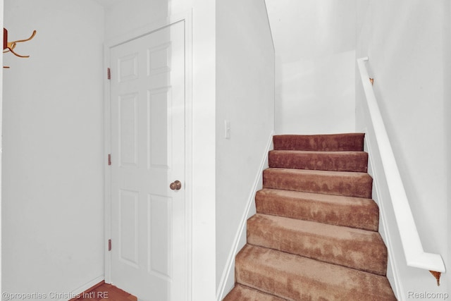 3 Cornell Ct Unit 27, Dearborn, MI 48124 - staircase with baseboards