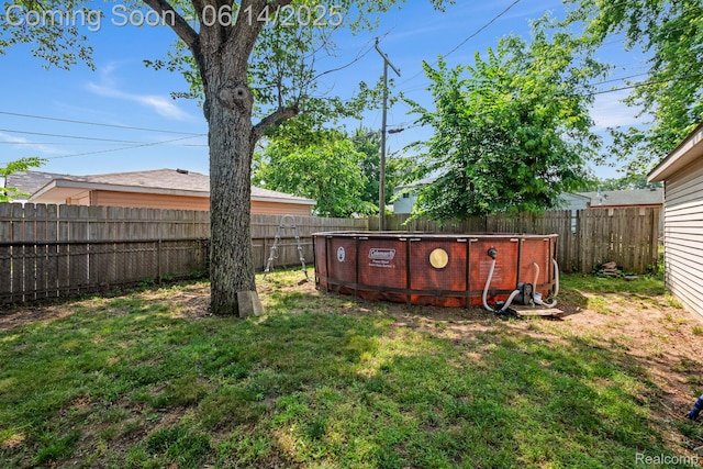 37649 Castle Dr, Romulus, MI 48174 - view of fenced backyard