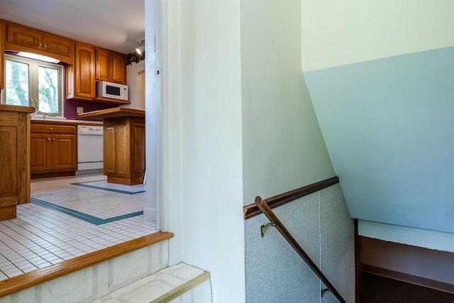10001 Date Rd, Baroda, MI 49101 - stairs with tile patterned floors