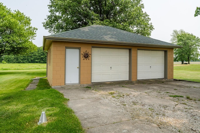10001 Date Rd, Baroda, MI 49101 - view of detached garage