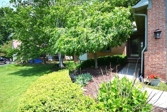 10010 Orchard Ridge Ct, Holly, MI 48442 - view of grassy yard