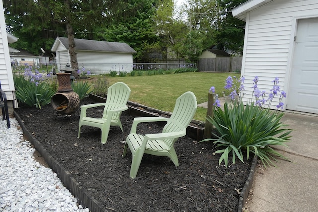 552 W Main St, Niles, MI 49120 - view of yard