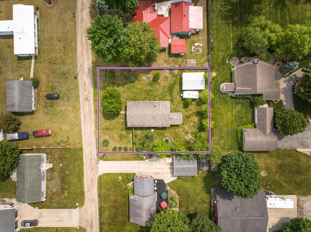 8182 Hardy Dr, Newaygo, MI 49337 - aerial overview of property's location with property boundaries highlighted