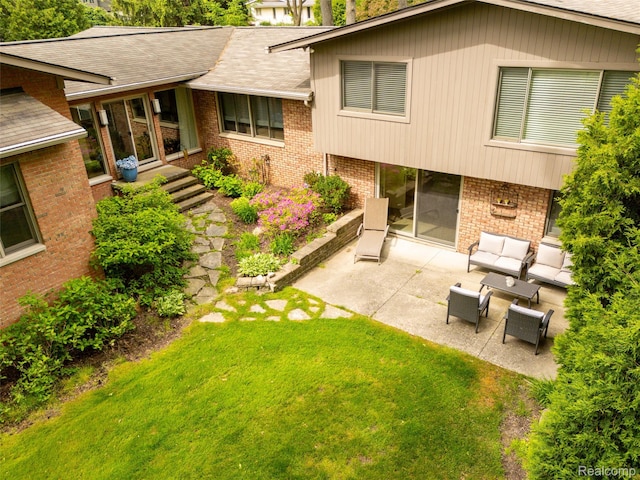 5259 Echo Rd, Bloomfield, MI 48302 - view of green lawn featuring a patio