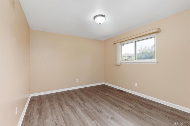 1958 Fox Hill Dr, Sterling Heights, MI 48310 - photo 16