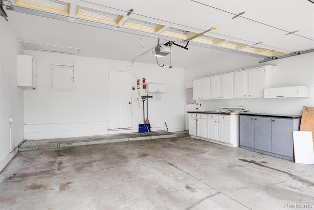 1958 Fox Hill Dr, Sterling Heights, MI 48310 - photo 25