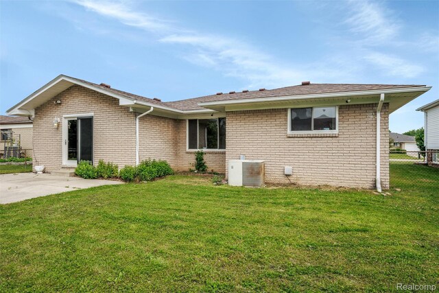 1958 Fox Hill Dr, Sterling Heights, MI 48310 - photo 28