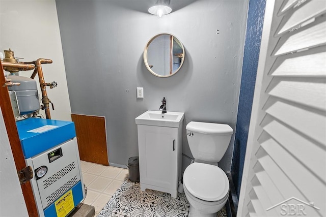 490 W Wilder Rd, Auburn, MI 48611 - bathroom with vanity and toilet