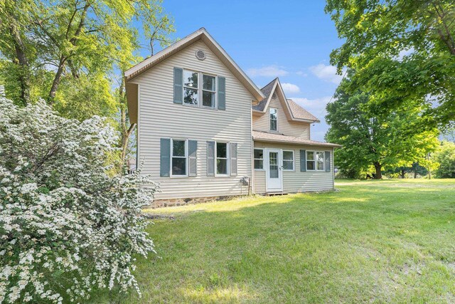 418 Grover St, Marion, MI 49665