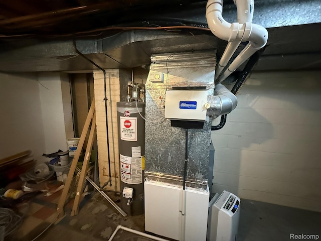 11311 Tecumseh, Redford, MI 48239 - utility room featuring water heater