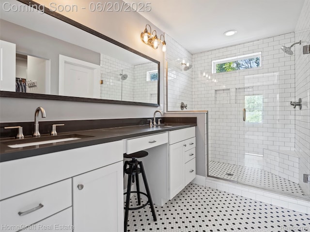 2213 Beverly Blvd, Berkley, MI 48072 - bathroom featuring double vanity and a stall shower