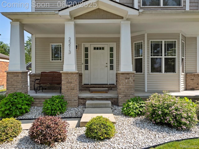 2213 Beverly Blvd, Berkley, MI 48072 - entrance to property featuring covered porch