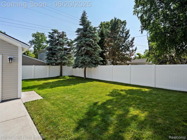 2213 Beverly Blvd, Berkley, MI 48072 - view of fenced backyard