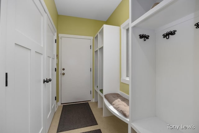 2331 Deer Trail Dr NE, Grand Rapids, MI 49505 - view of mudroom
