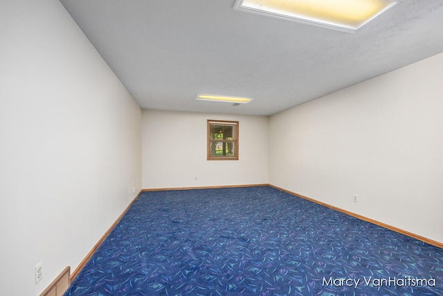 1861 Elizabeth Ln E, Jenison, MI 49428 - carpeted empty room with baseboards