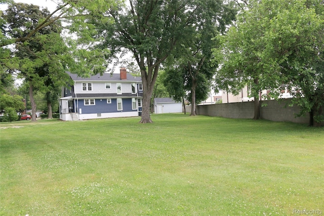 19904 Mckinnon St, Roseville, MI 48066 - view of yard