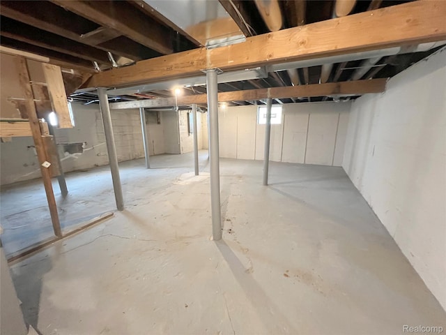 19904 Mckinnon St, Roseville, MI 48066 - view of below grade area