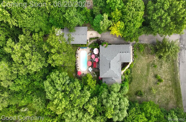 115 Audubon Dr, White Lake, MI 48383 - drone / aerial view
