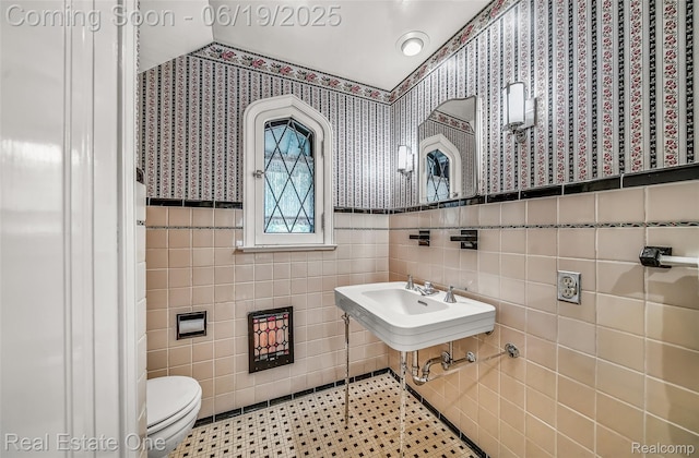 26044 York Rd, Huntington Woods, MI 48070 - bathroom with wallpapered walls and tile walls