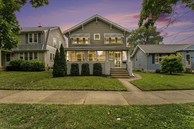 258 Richards Ave SW, Grand Rapids, MI 49504 - view of front of house with a front lawn