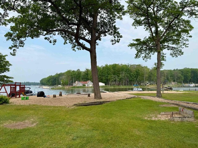 7373 Blue Ox Trl, South Branch, MI 48761