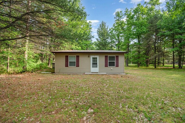 7373 Blue Ox Trl, South Branch, MI 48761