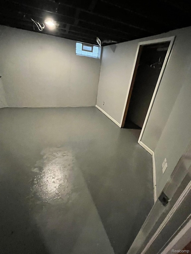 1435 Jeffrey Ln, Inkster, MI 48141 - below grade area with baseboards