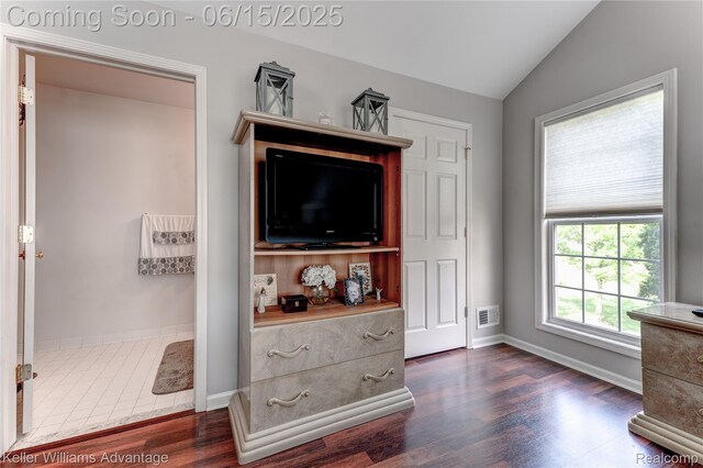 28498 Carlton Way Dr, Novi, MI 48377 - detailed view of wood finished floors