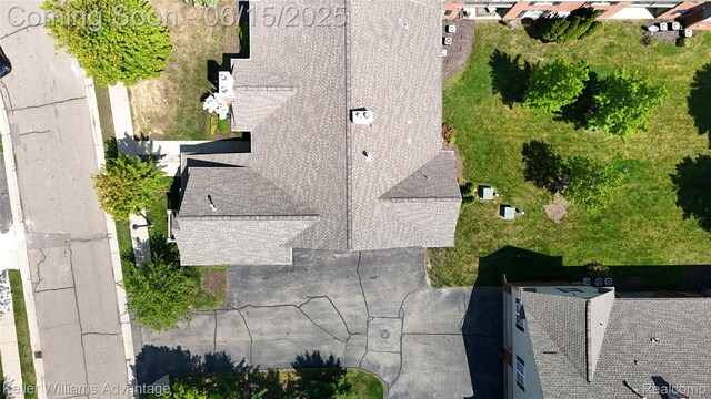 28498 Carlton Way Dr, Novi, MI 48377 - view from above of property