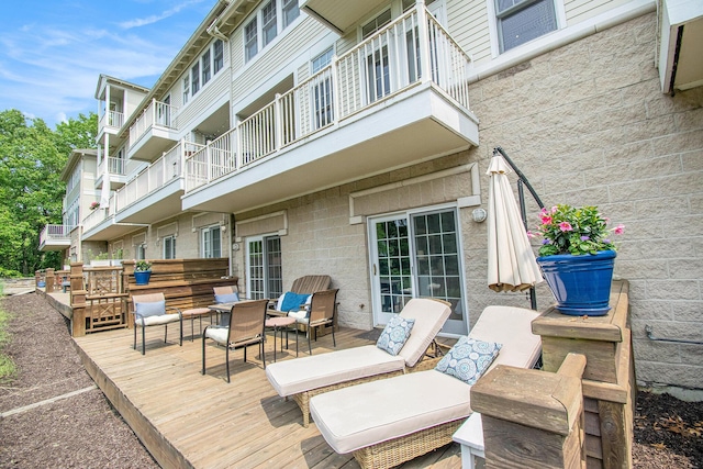 18418 Dunecrest Dr Unit 9, New Buffalo, MI 49117 - view of wooden terrace