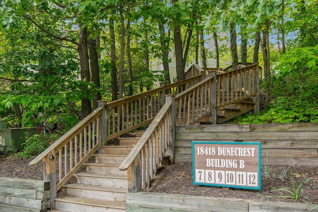 18418 Dunecrest Dr Unit 9, New Buffalo, MI 49117 - deck featuring stairs