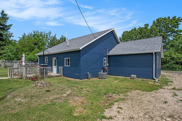 2813 Bond St, Niles, MI 49120 - back of house featuring roof with shingles and a deck