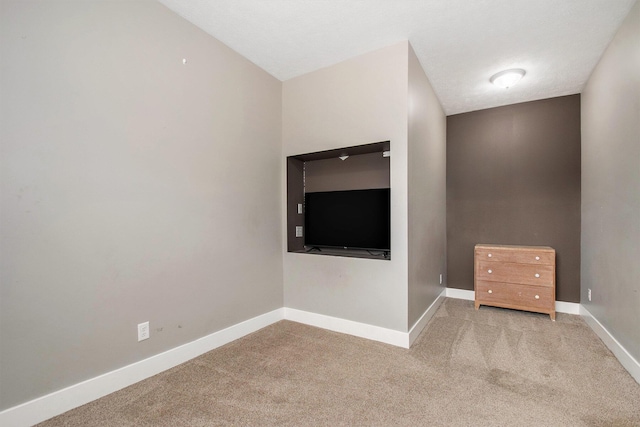 2813 Bond St, Niles, MI 49120 - spare room featuring light colored carpet and baseboards