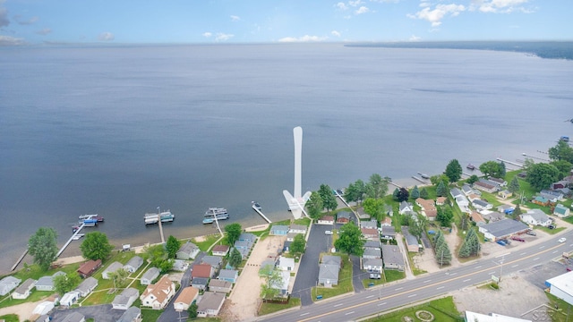 6276 W Houghton Lake Dr, Houghton Lake, MI 48629 - view of property location featuring a large body of water and nearby suburban area