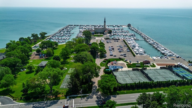 20740 Marter Rd, Grosse Pointe Woods, MI 48236 - aerial view of property and surrounding area featuring a nearby body of water and a marina